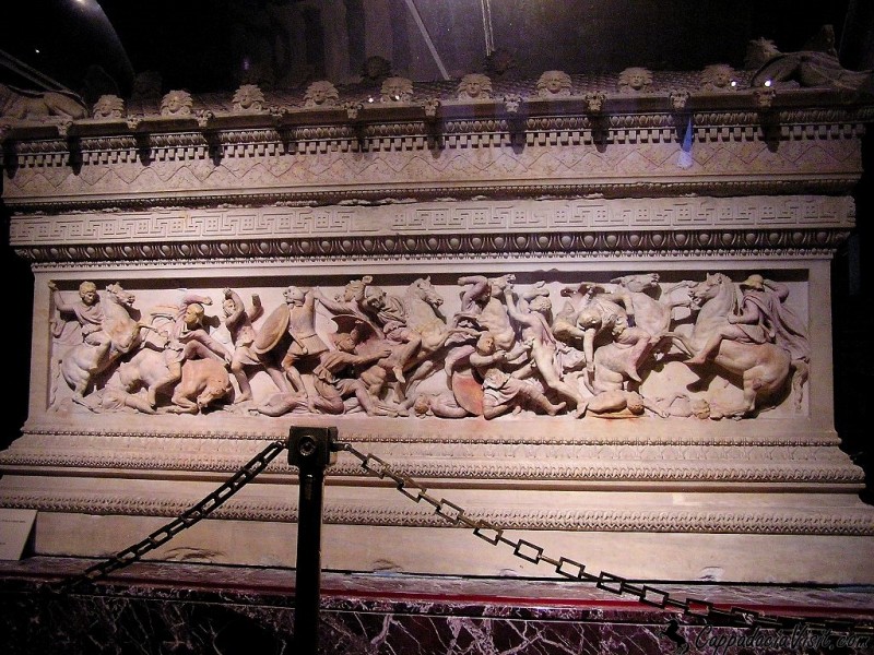 Саркофаг Александра Великого (Sidon Sarcophagus) в Стамбульском археологическом музее